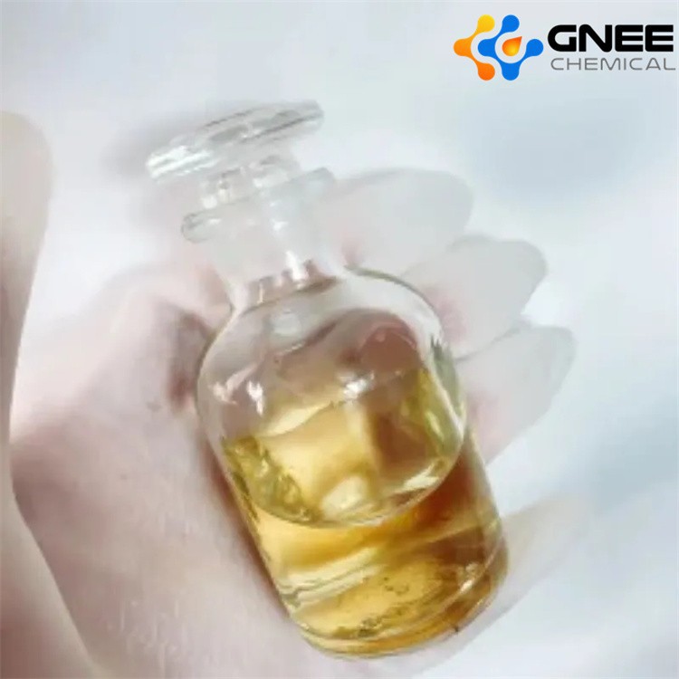 Ginger Oil CAS 8007-08-7 Cosmtics Raw Material Essential Oil 